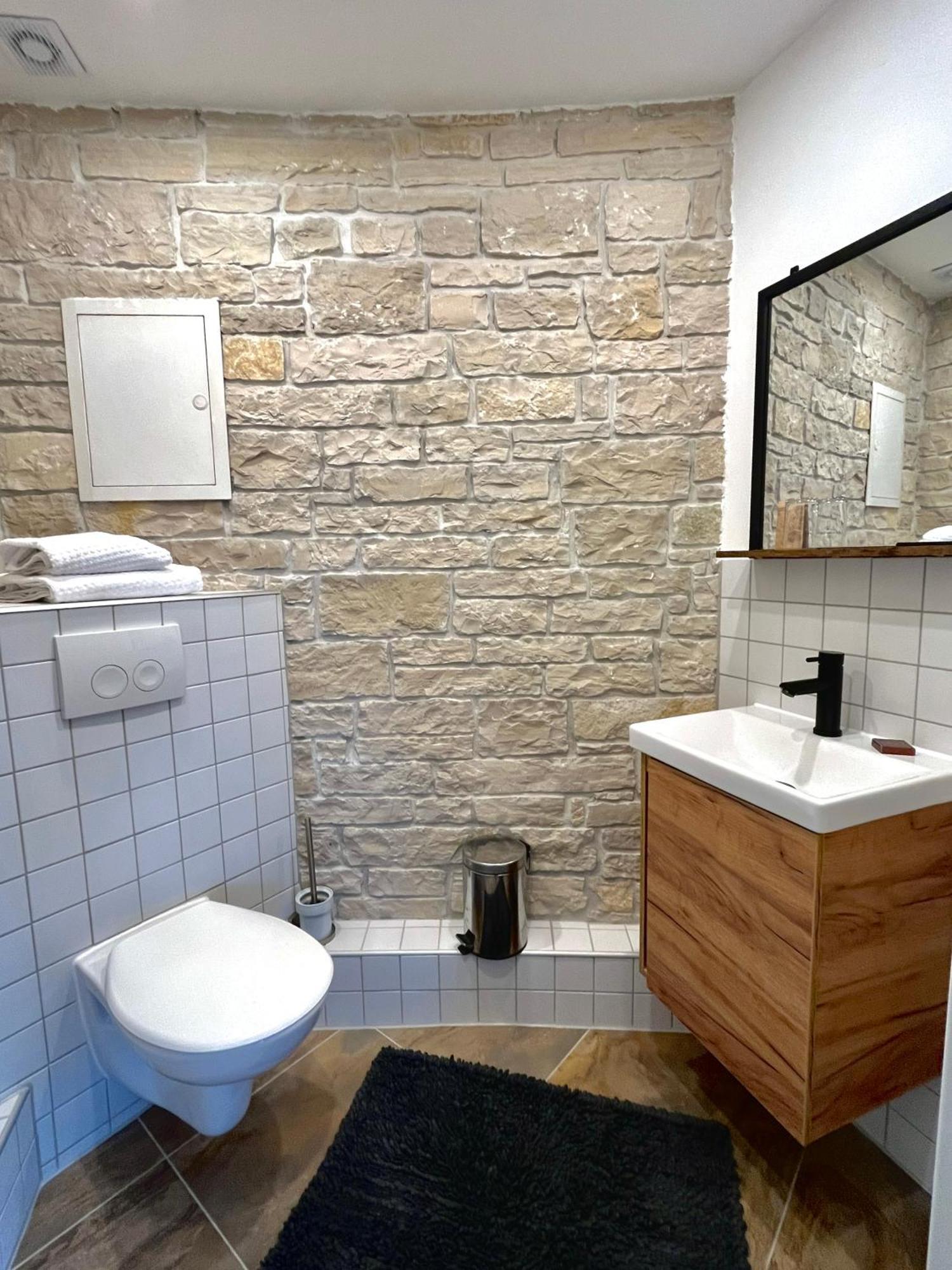 Hotel Zur Alten Stadtkellerei Leipzig Room photo Bathroom